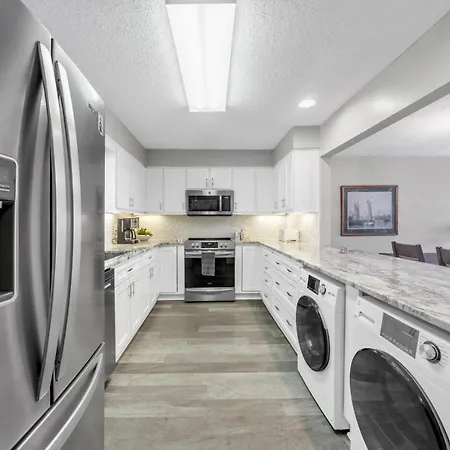 Aegean 212 - Beautiful Updated 2 Bedroom 2 Bath In The Heart Of Destin